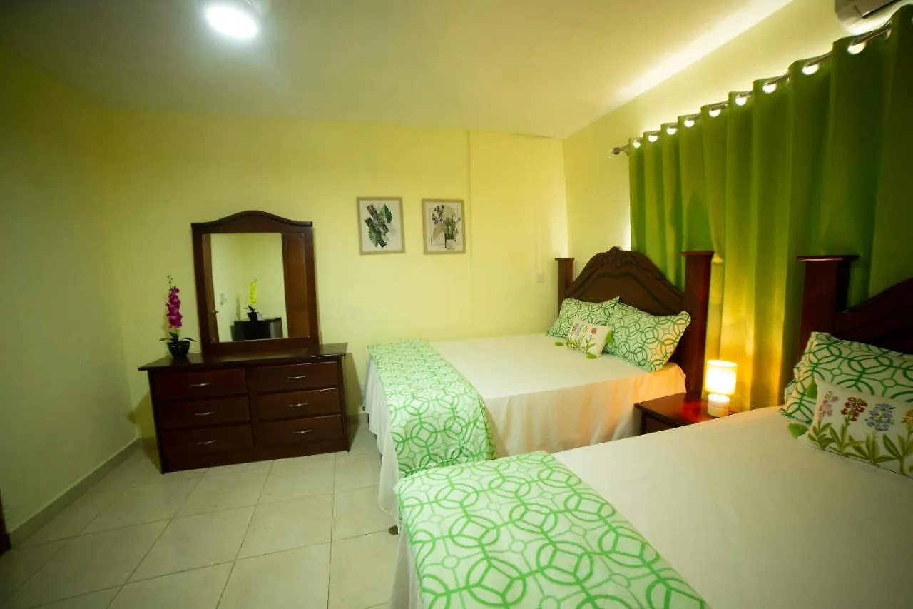 بيت شباب Hotel Enrique I Gazcue, Bed And Breakfast سانتو دومينجو جمهورية الدومينيكان